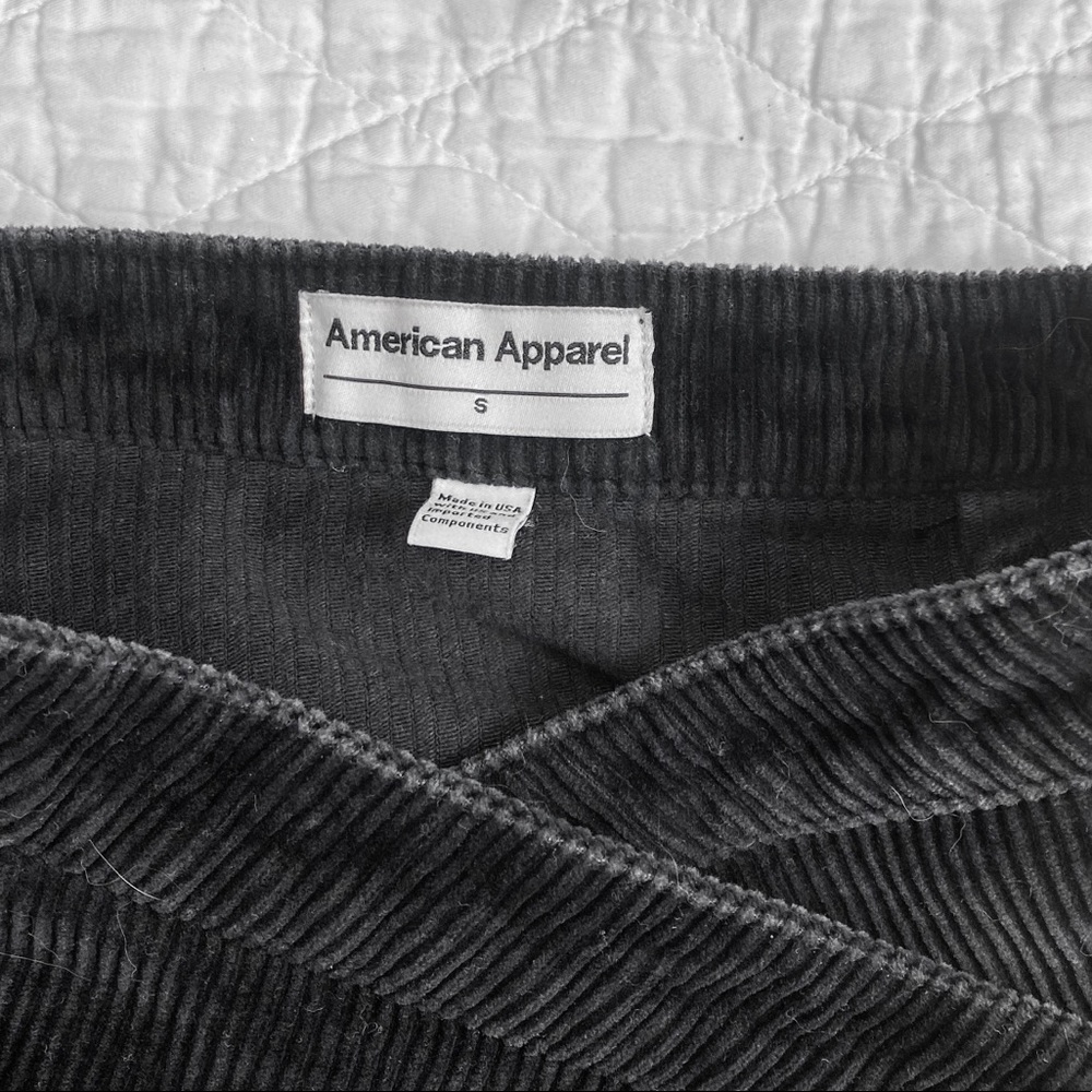AMERICAN APPAREL BLACK CORDUROY MINI SKIRT